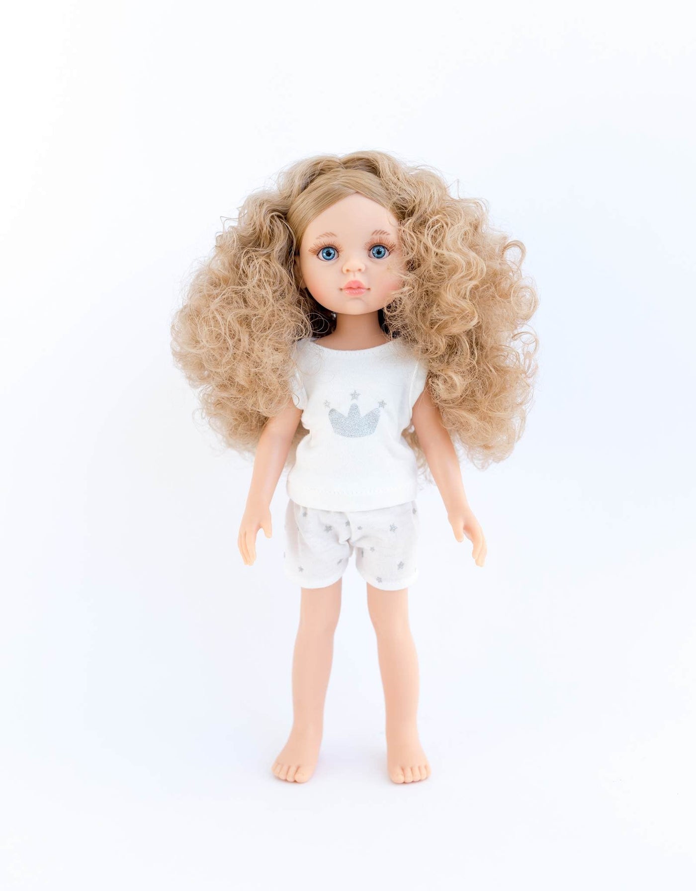 Las Amigas Doll in pyjamas - Carla with curly hair - Paola Reina